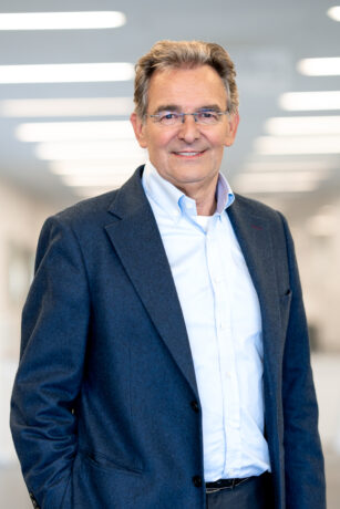 Prof. Dr. Bernhard Pellens