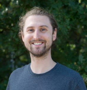 Dr. Sebastian Strauß